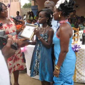 Remise diplôme à Akouvi 2014