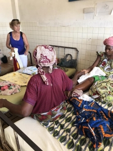 Visite et Dons au CHU de Lomé